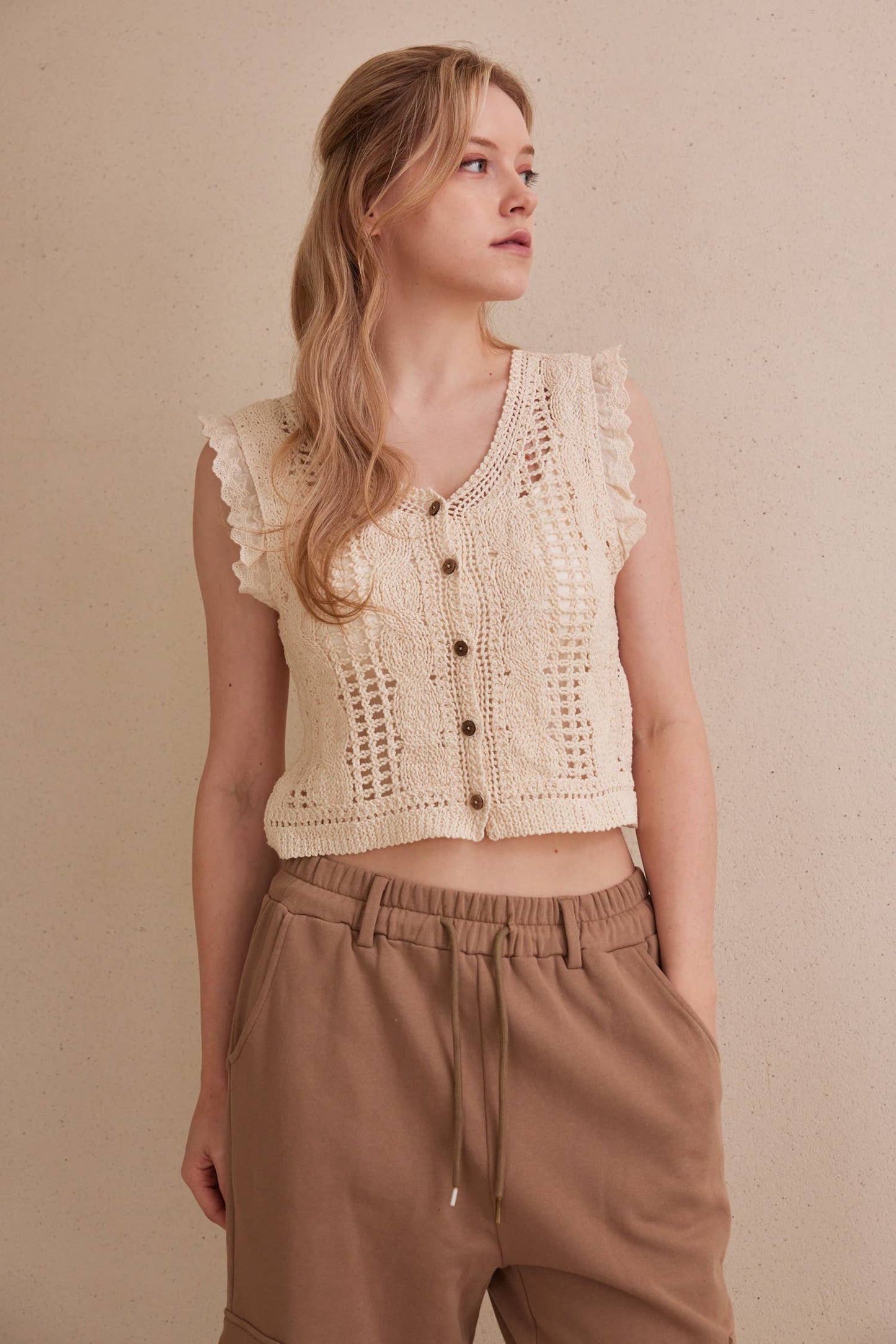 Delicate Crochet Knit Sleeveless Top