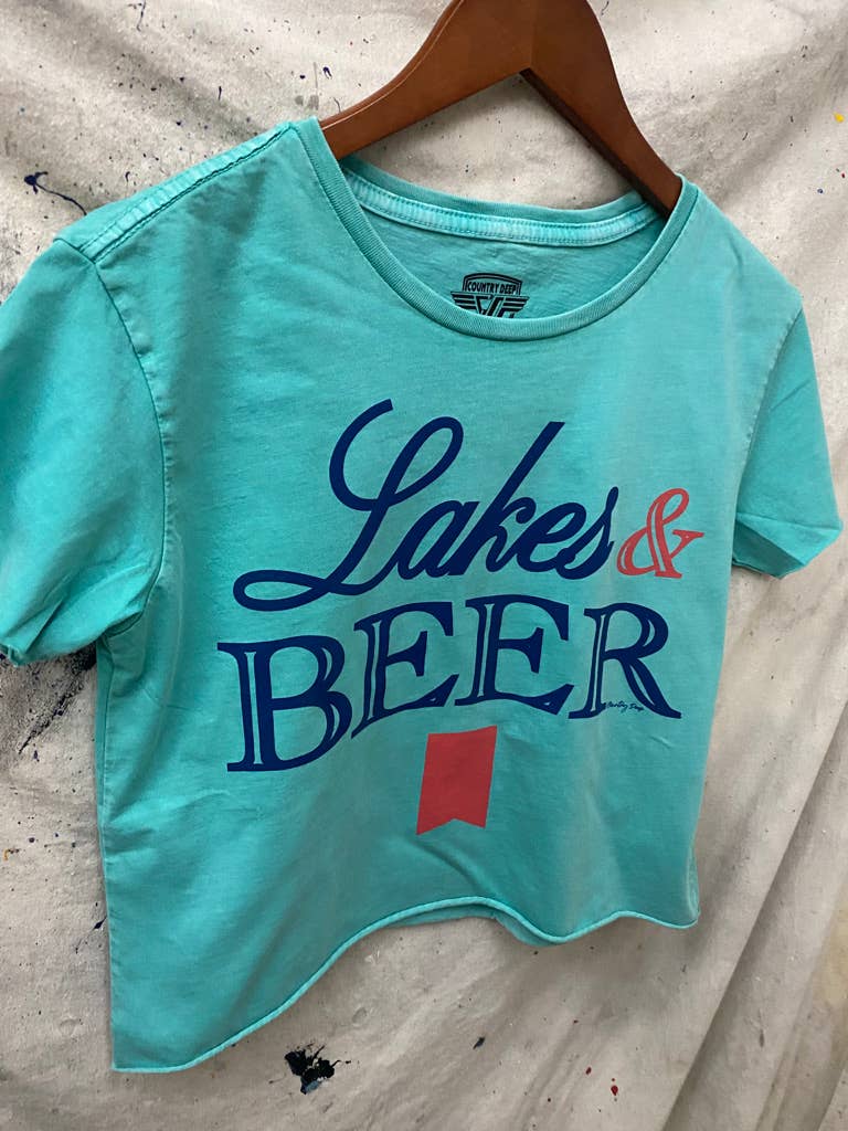Lakes & Beer regular Cropped Acid wash T-shirt  (Copy)