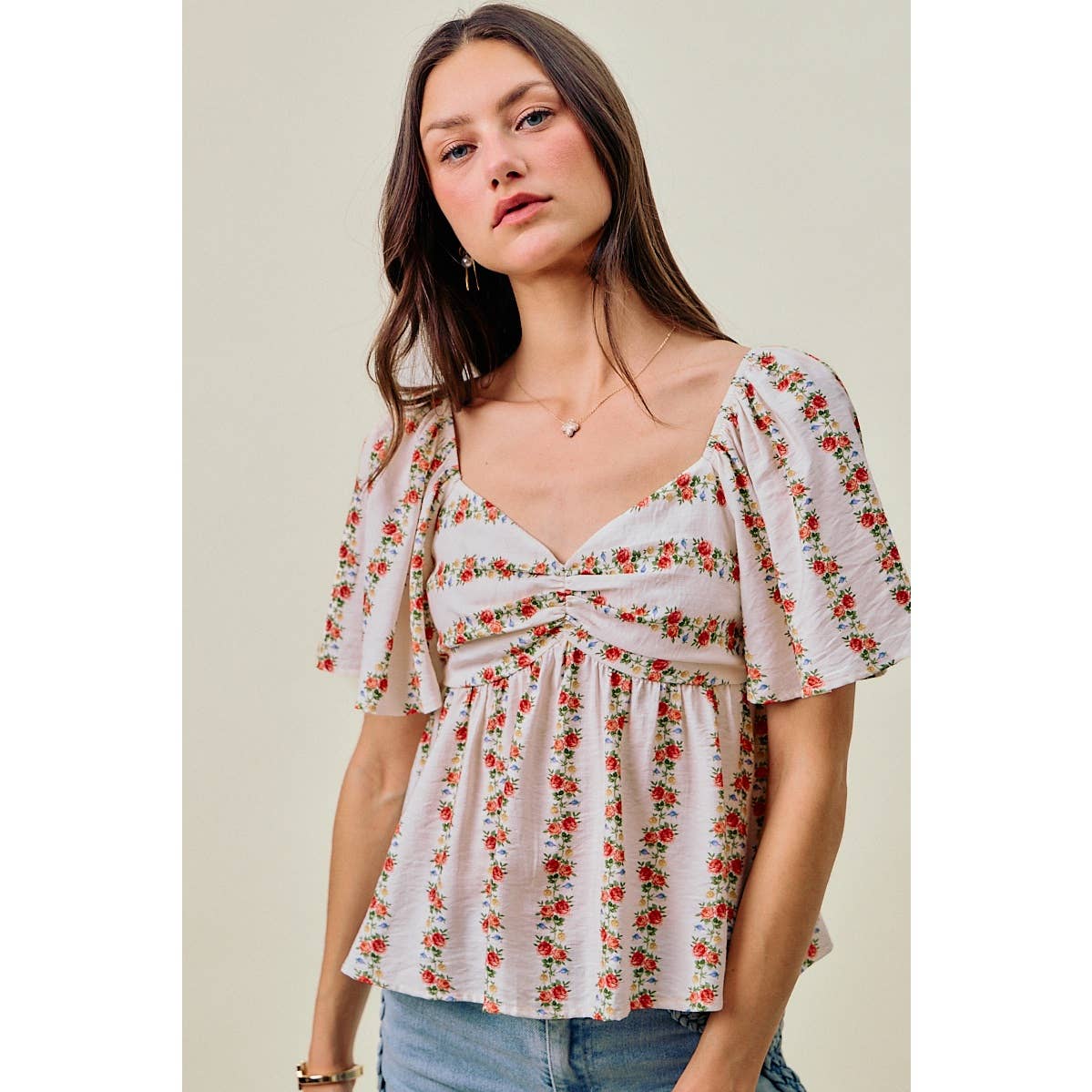 FLORAL FLUTTER BLOUSE