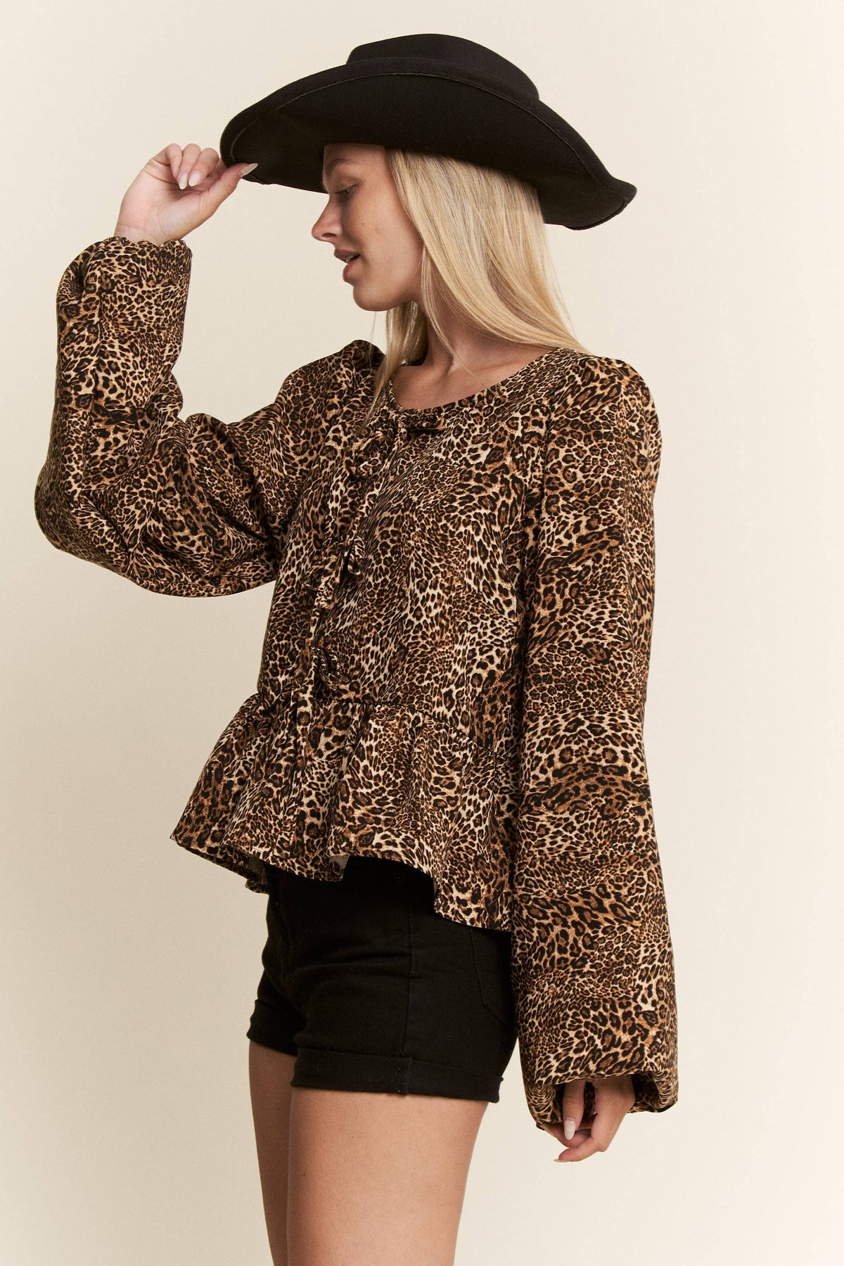 LEOPARD PRINT BOW FRONT TOP- Plus