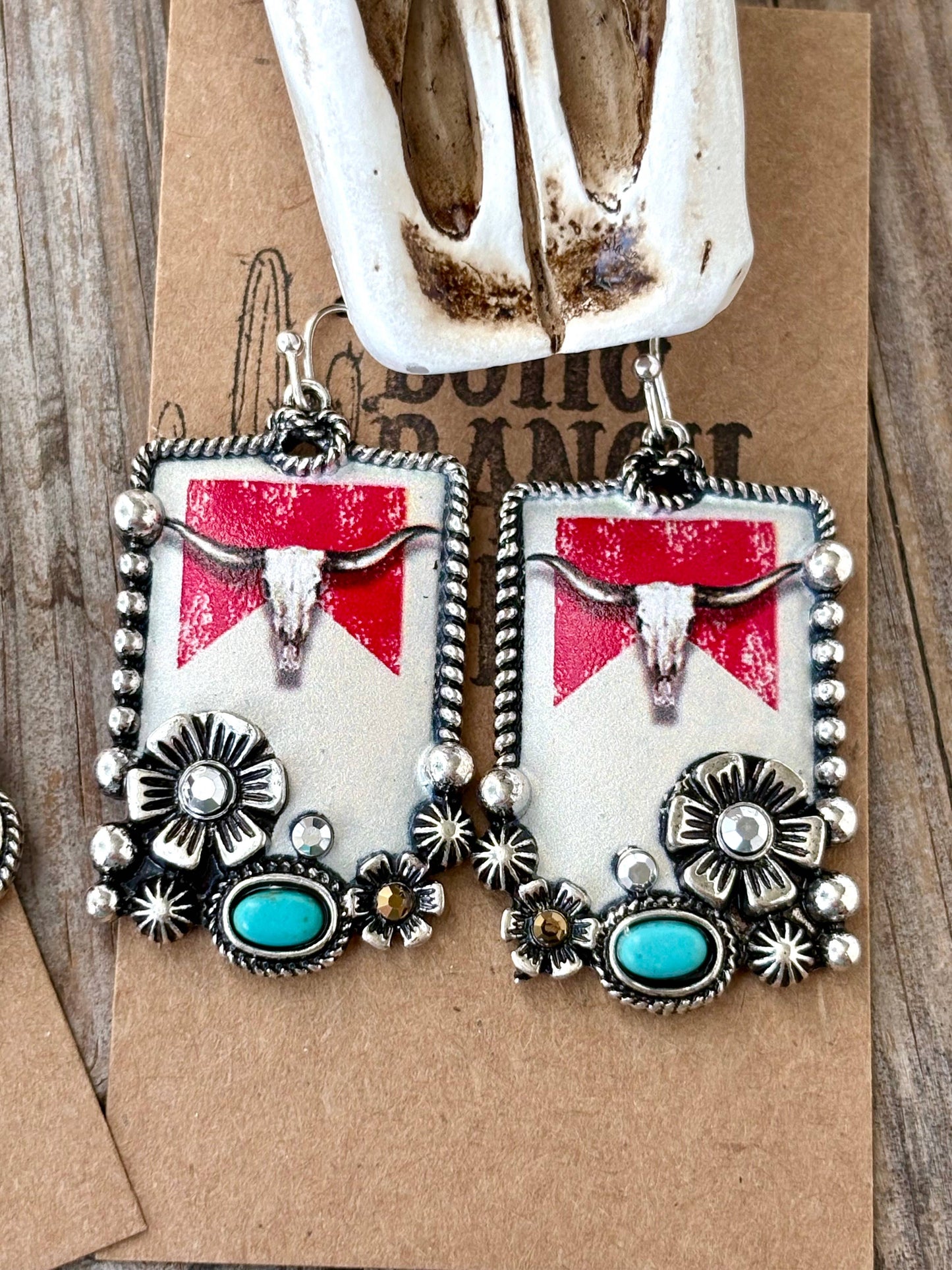 Western Style Pendant with Turquoise Stone Drop Earrings