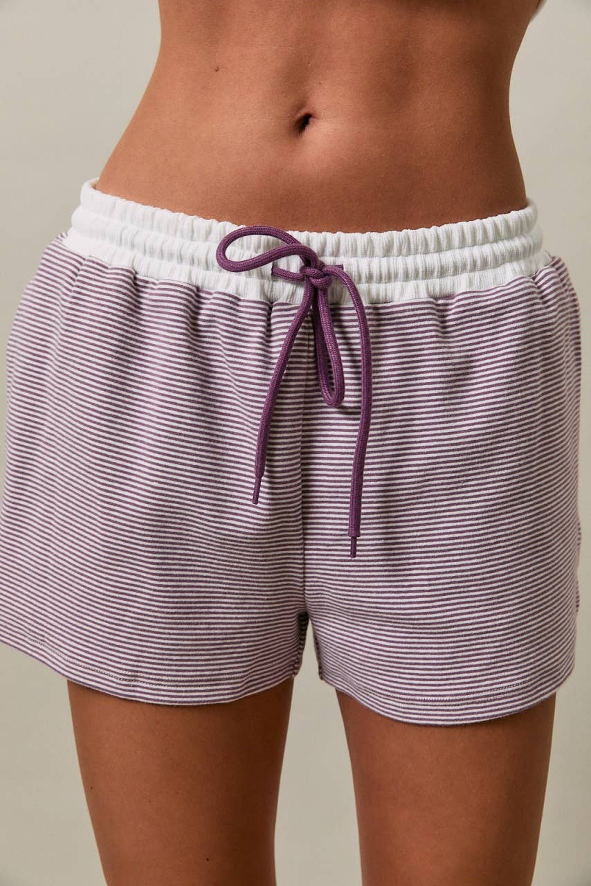 MID RISE STRIPE SHORTS
