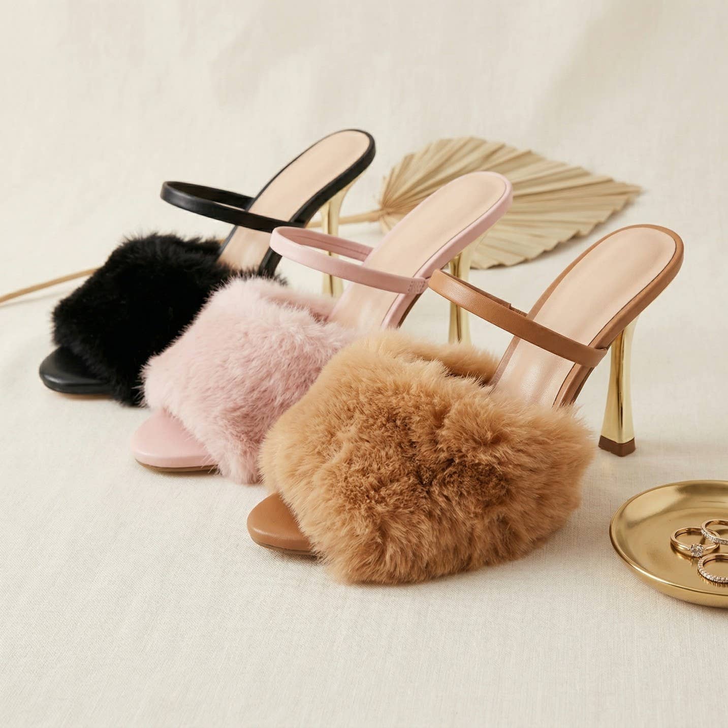 FAUX FUR MULE HEEL