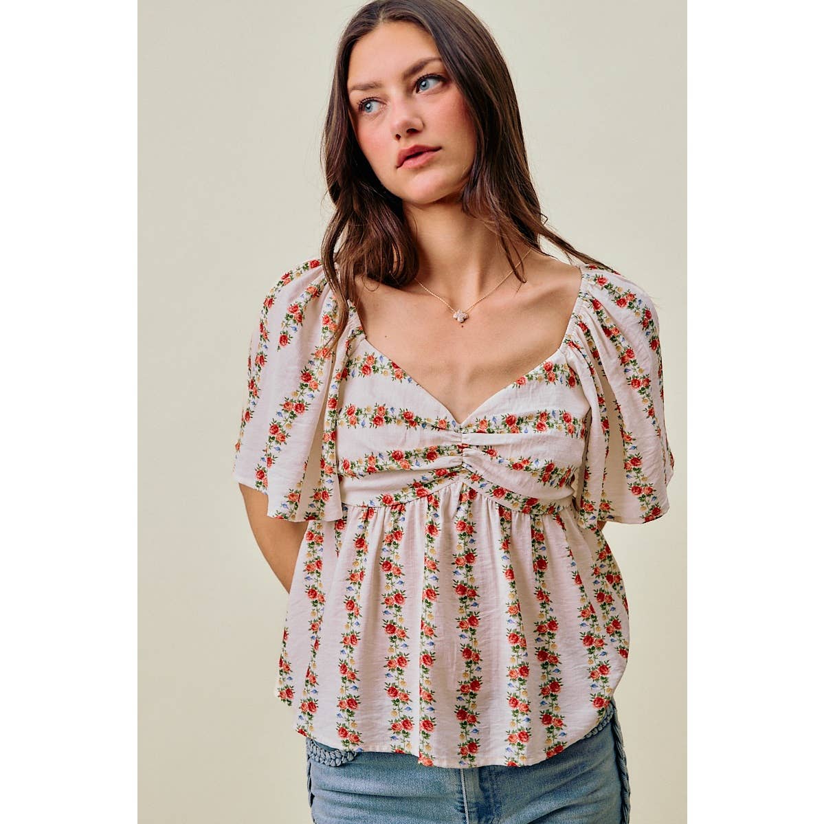FLORAL FLUTTER BLOUSE