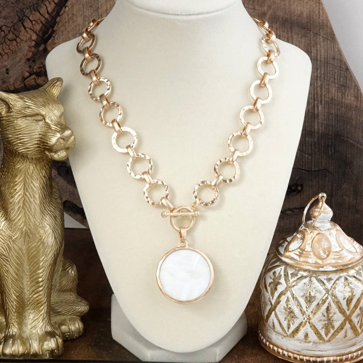 Gilded Radiance – Chain Necklace