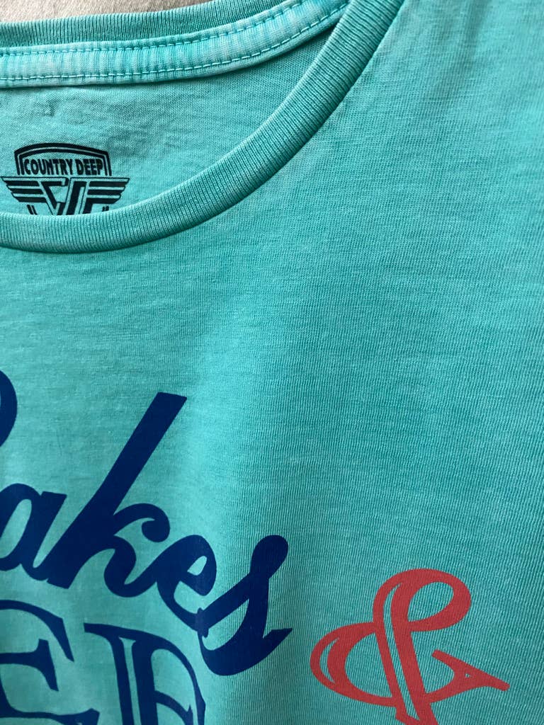 Lakes & Beer regular Cropped Acid wash T-shirt  (Copy)