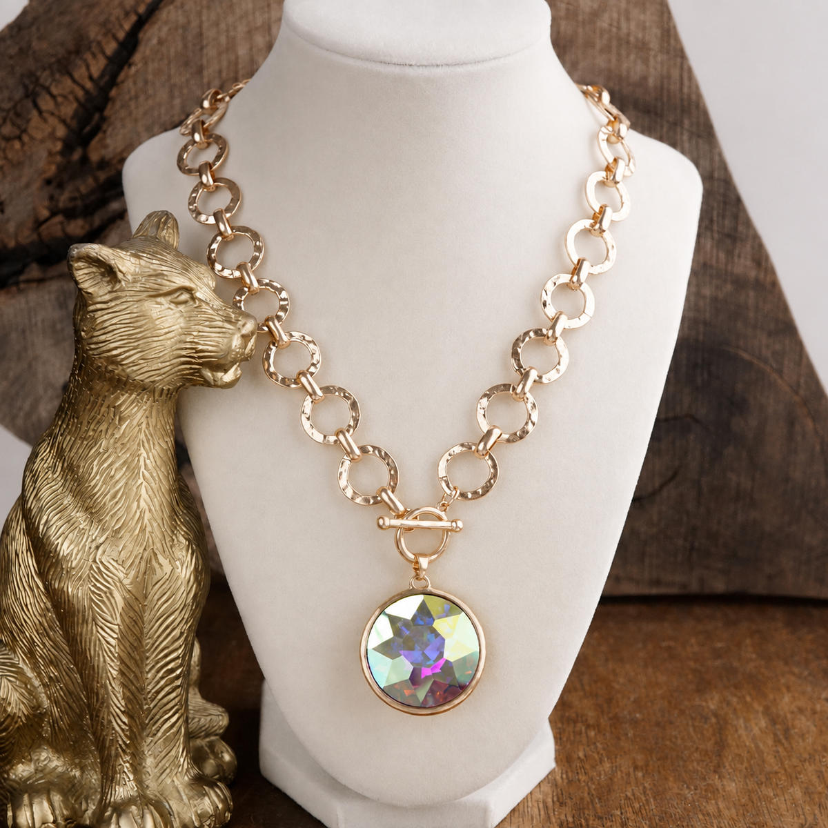 Gilded Radiance – Chain Necklace