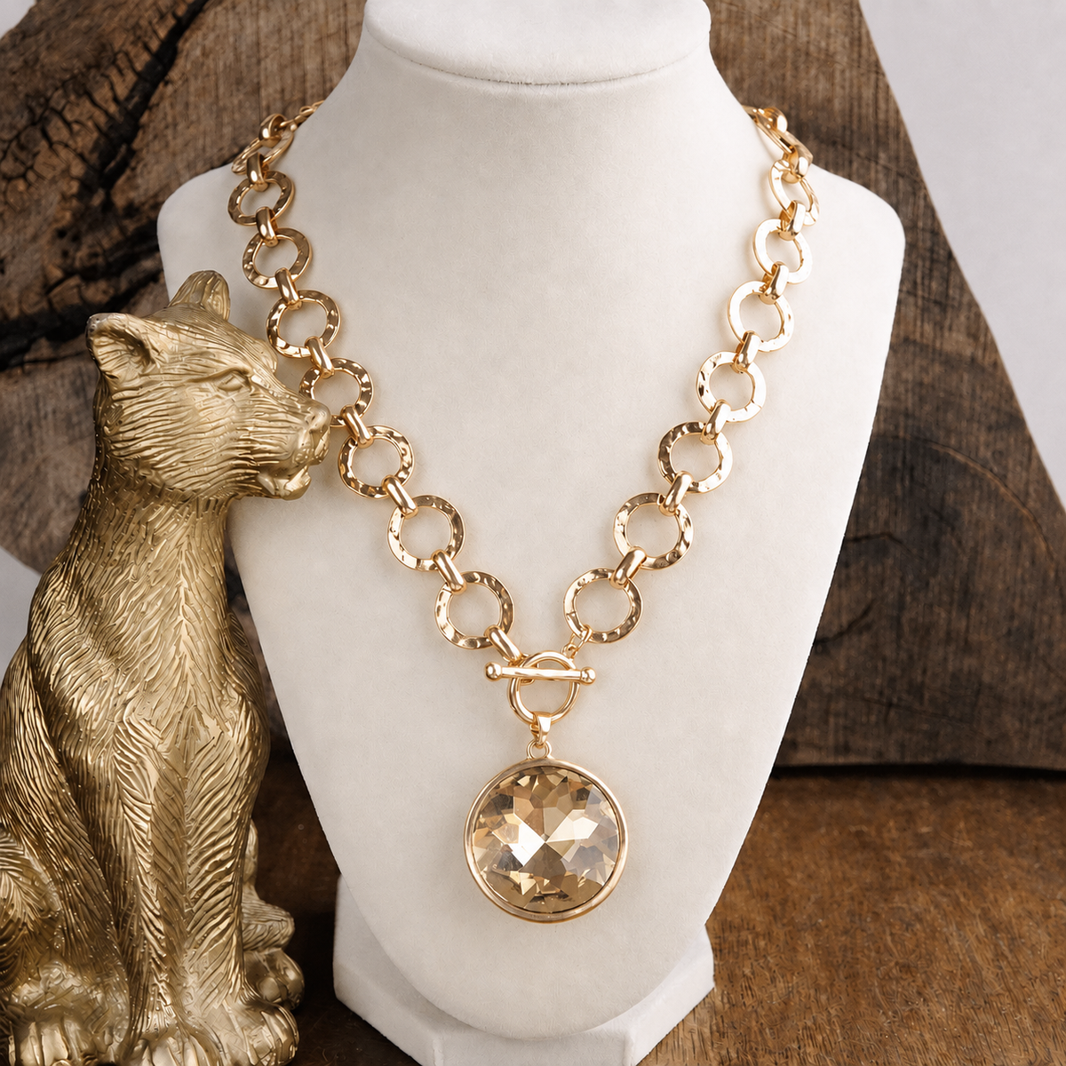 Gilded Radiance – Chain Necklace