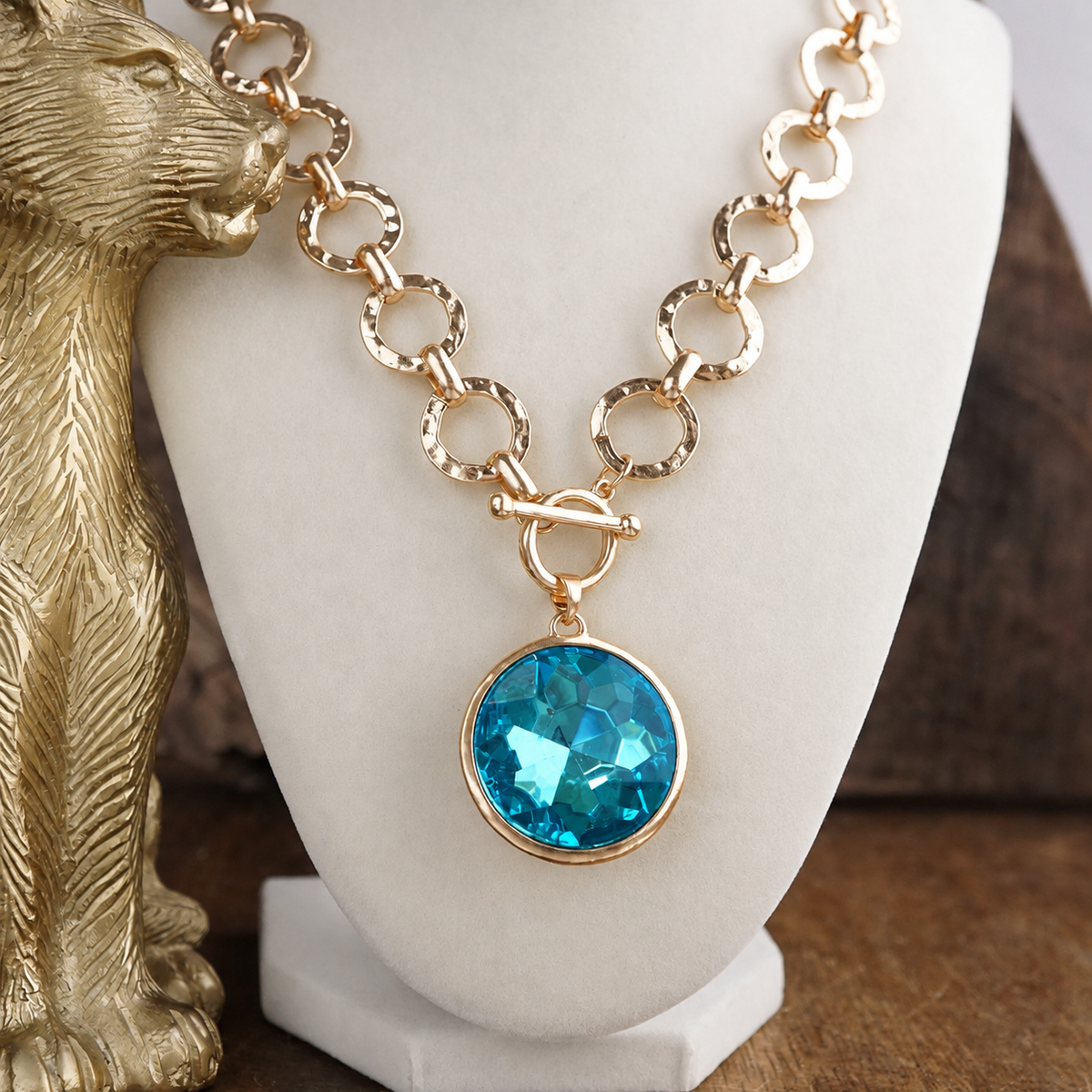 Gilded Radiance – Chain Necklace