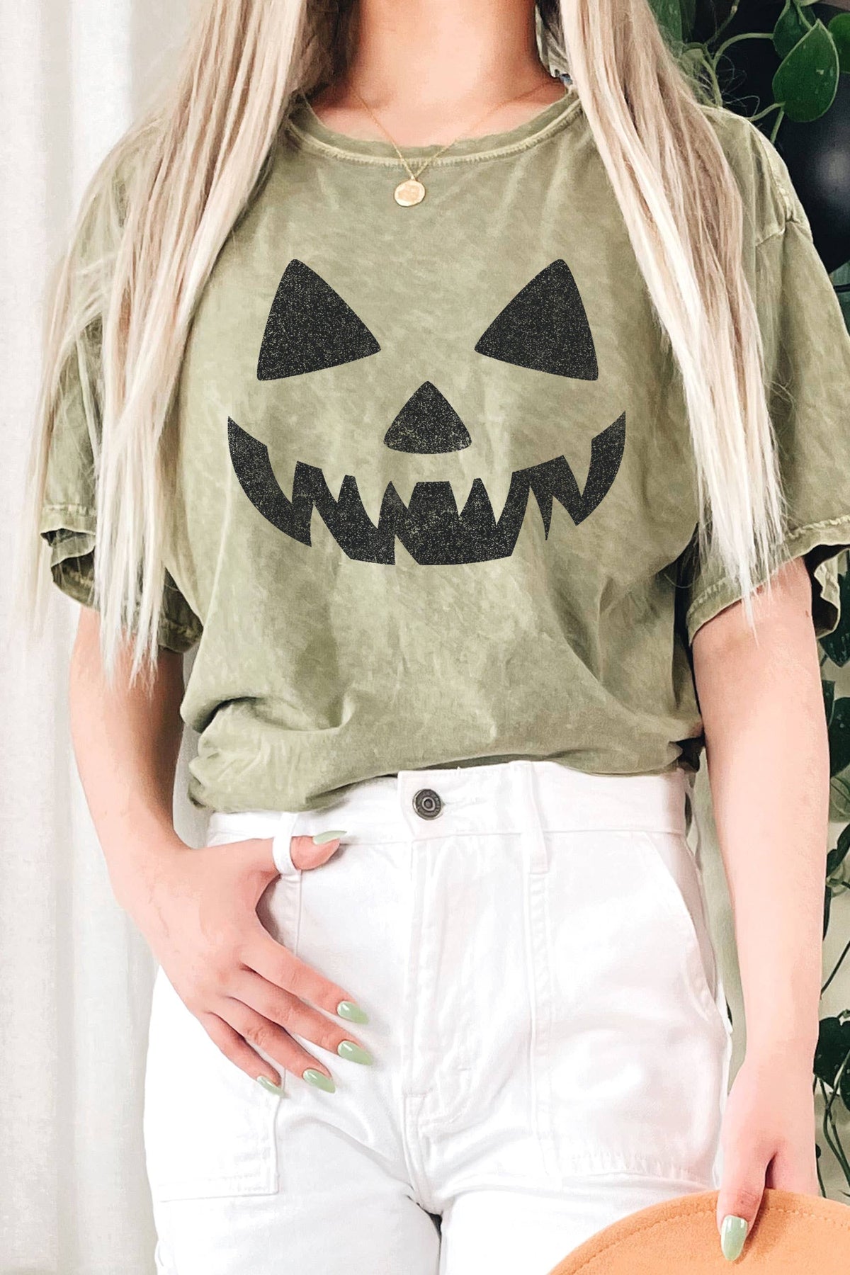 JACK O LANTERN MINERAL GRAPHIC LONG CROP TOP