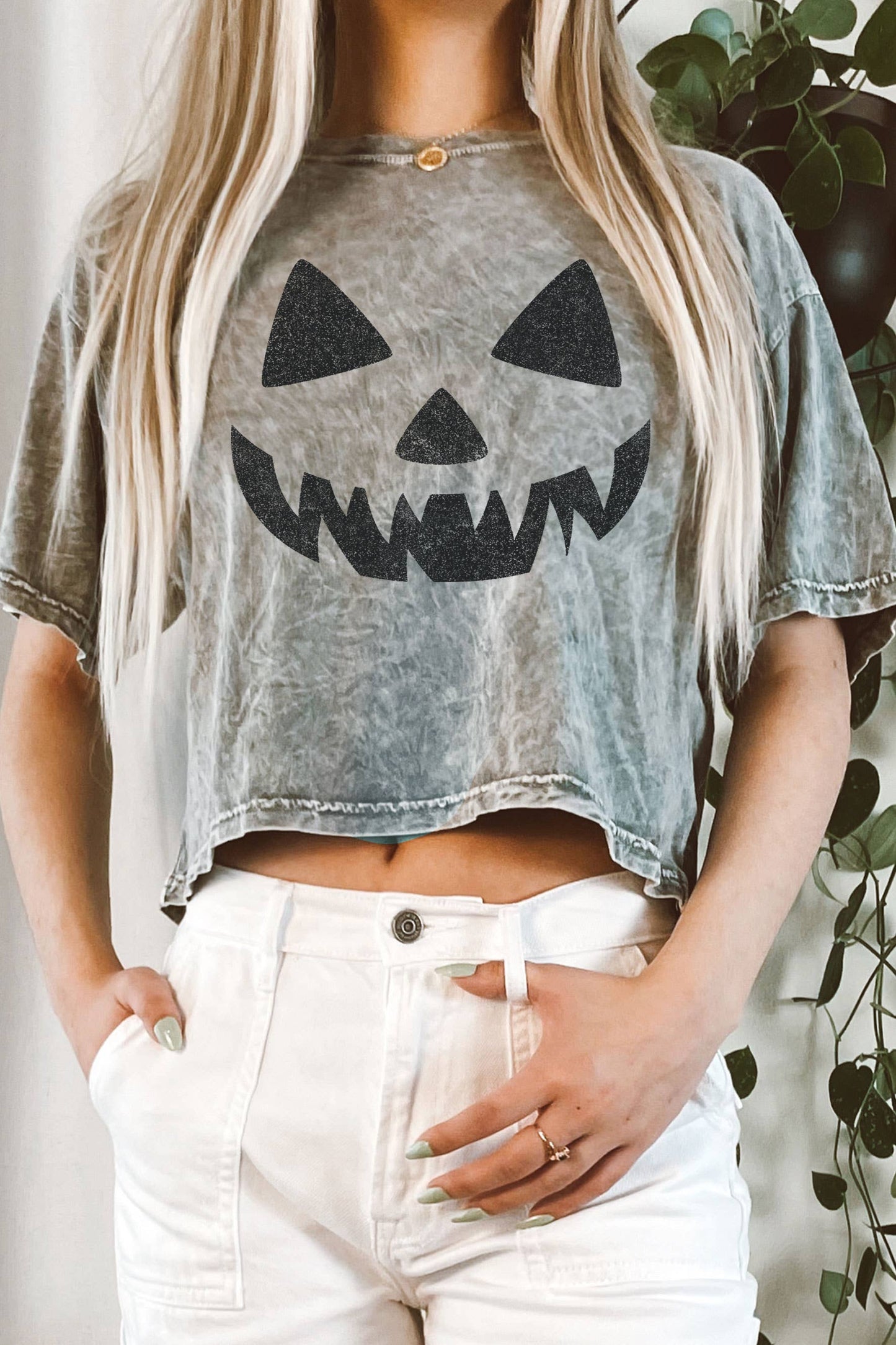 JACK O LANTERN MINERAL GRAPHIC LONG CROP TOP