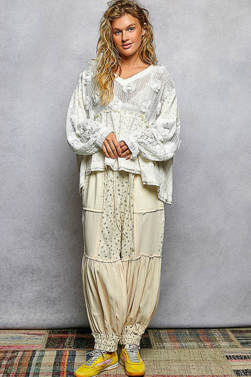 Eyelet Ruffle Balloon Sleeve Top