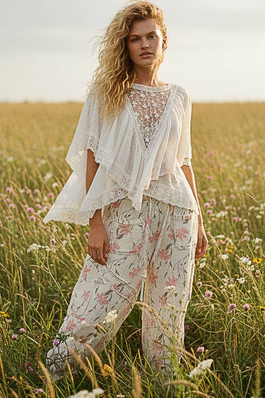 Lace Trim V Ruffle Detail Textured Woven Short Sleeve Top