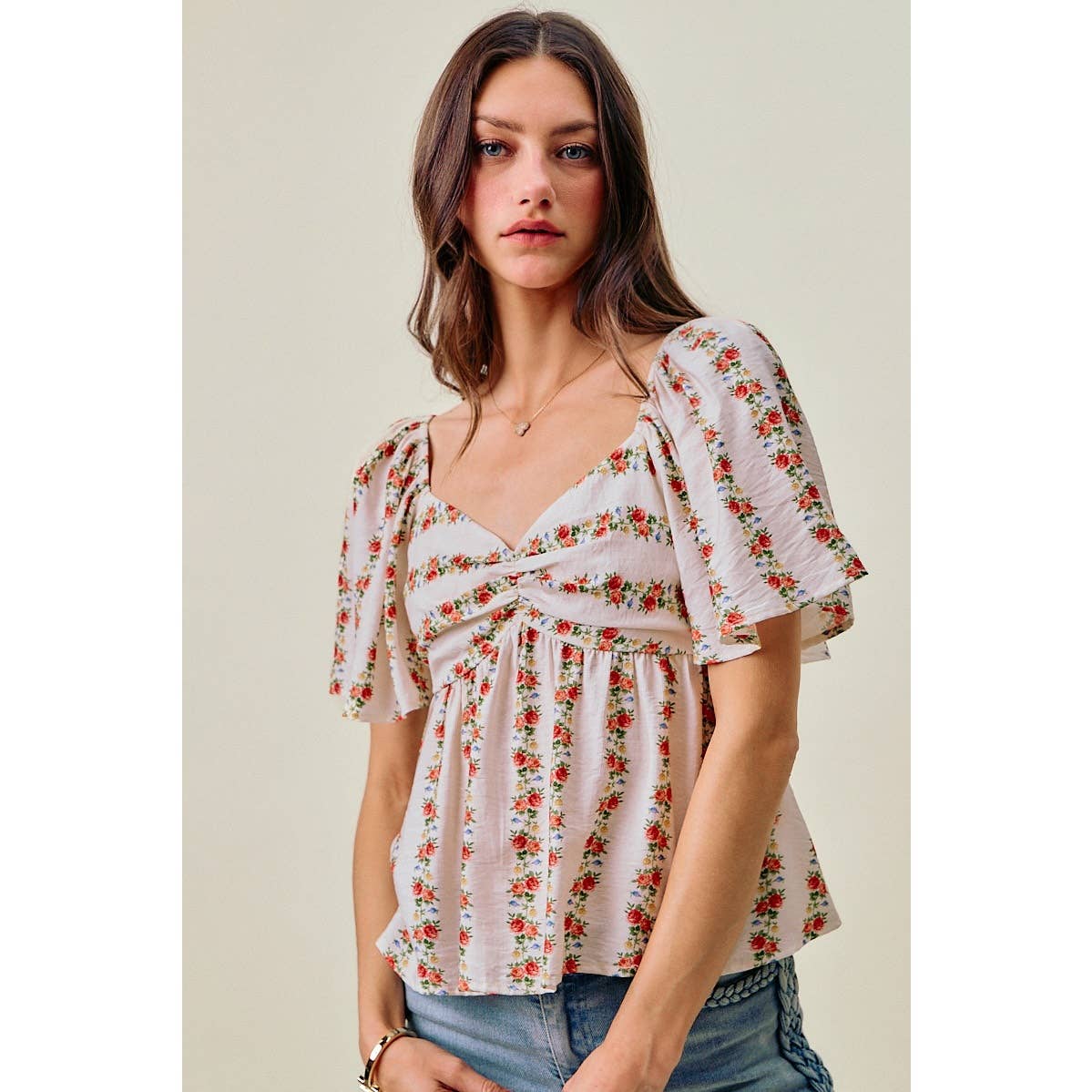 FLORAL FLUTTER BLOUSE