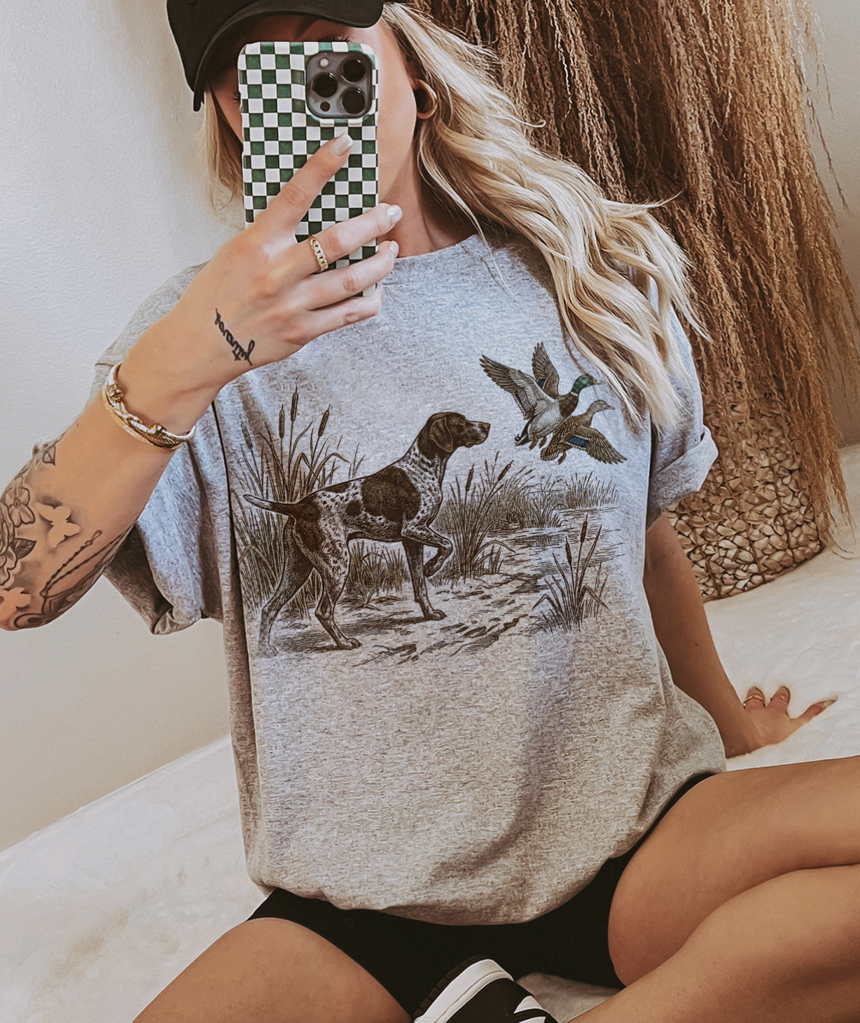 Duck Hunting Pointer Dog  - Sweatshirts & T-Shirts Multiple Color Options