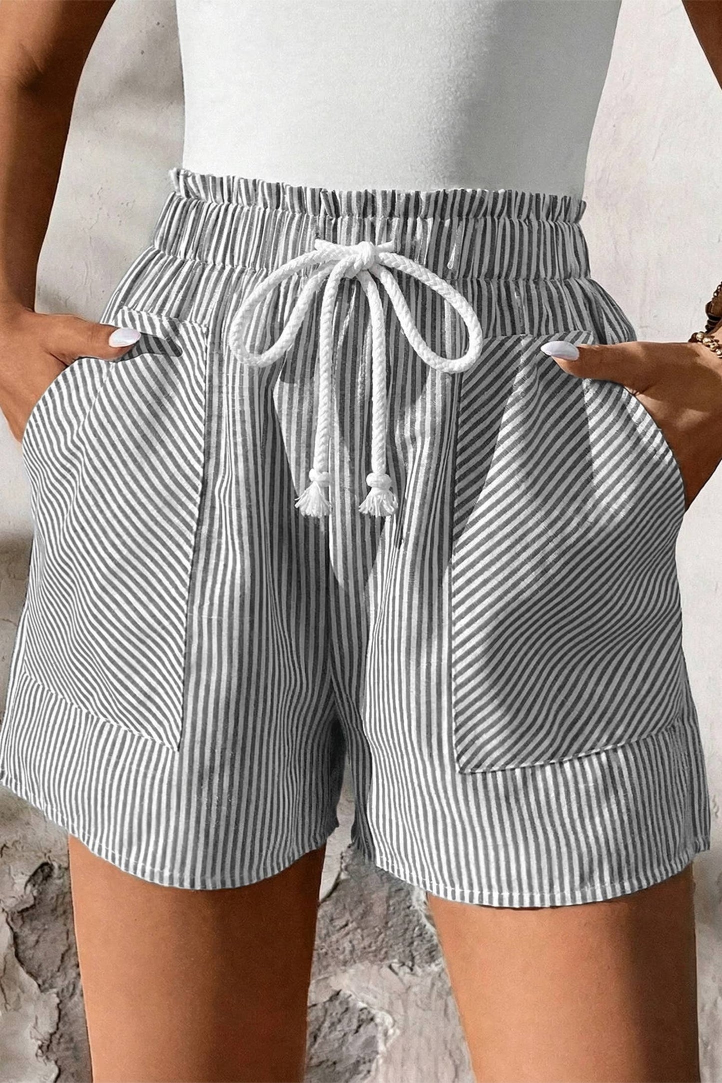 Stripe Lace-up Elastic Waist Casual Pocketed Shorts