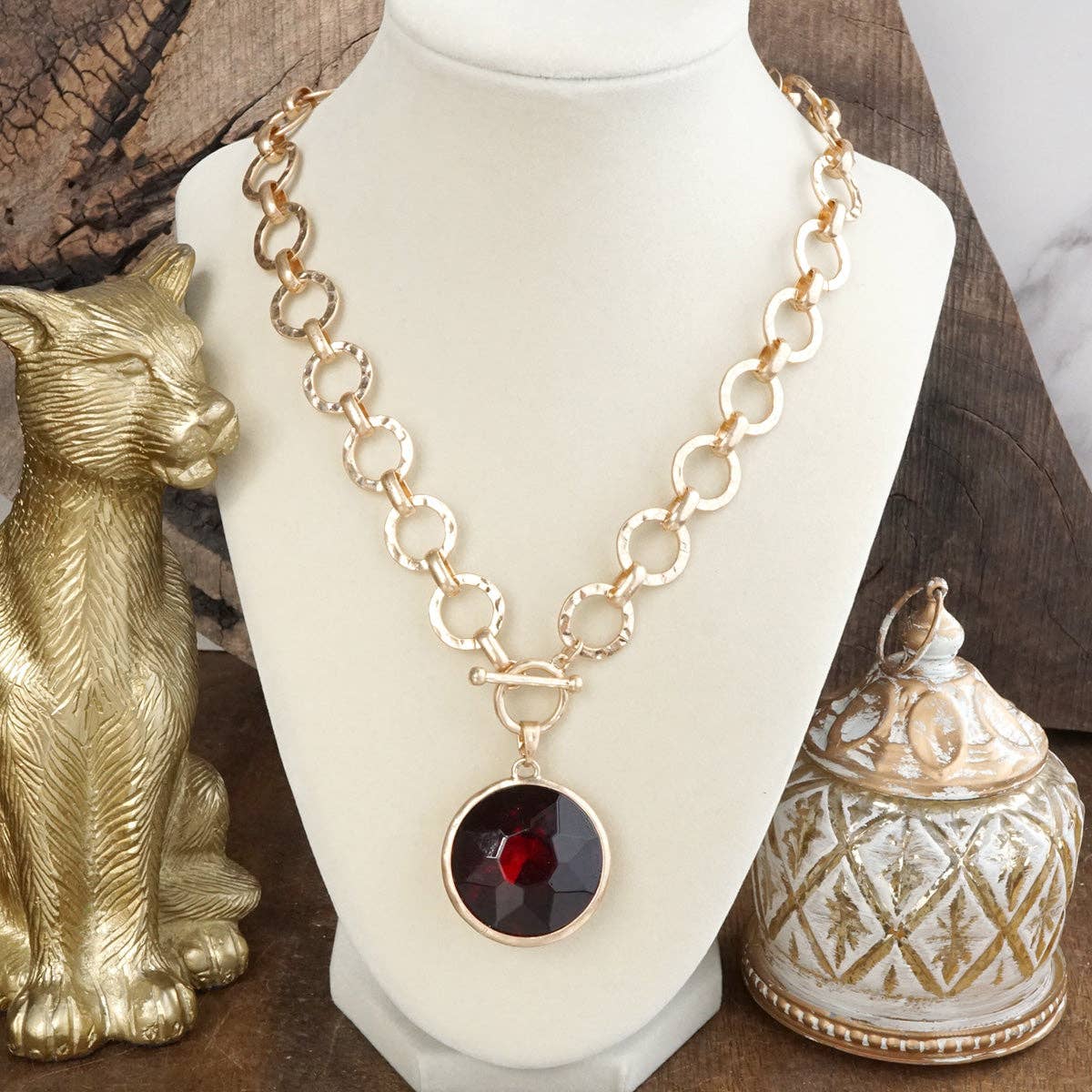 Gilded Radiance – Chain Necklace