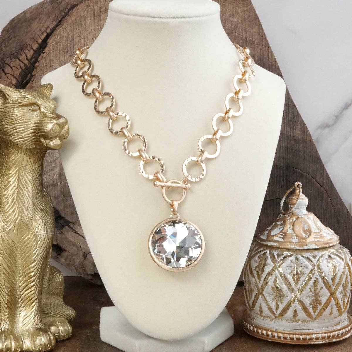 Gilded Radiance – Chain Necklace