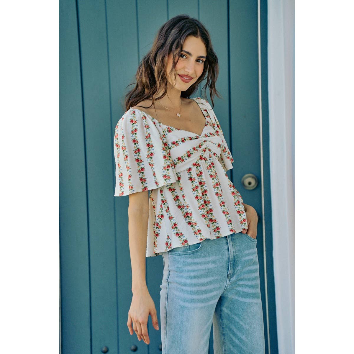 FLORAL FLUTTER BLOUSE
