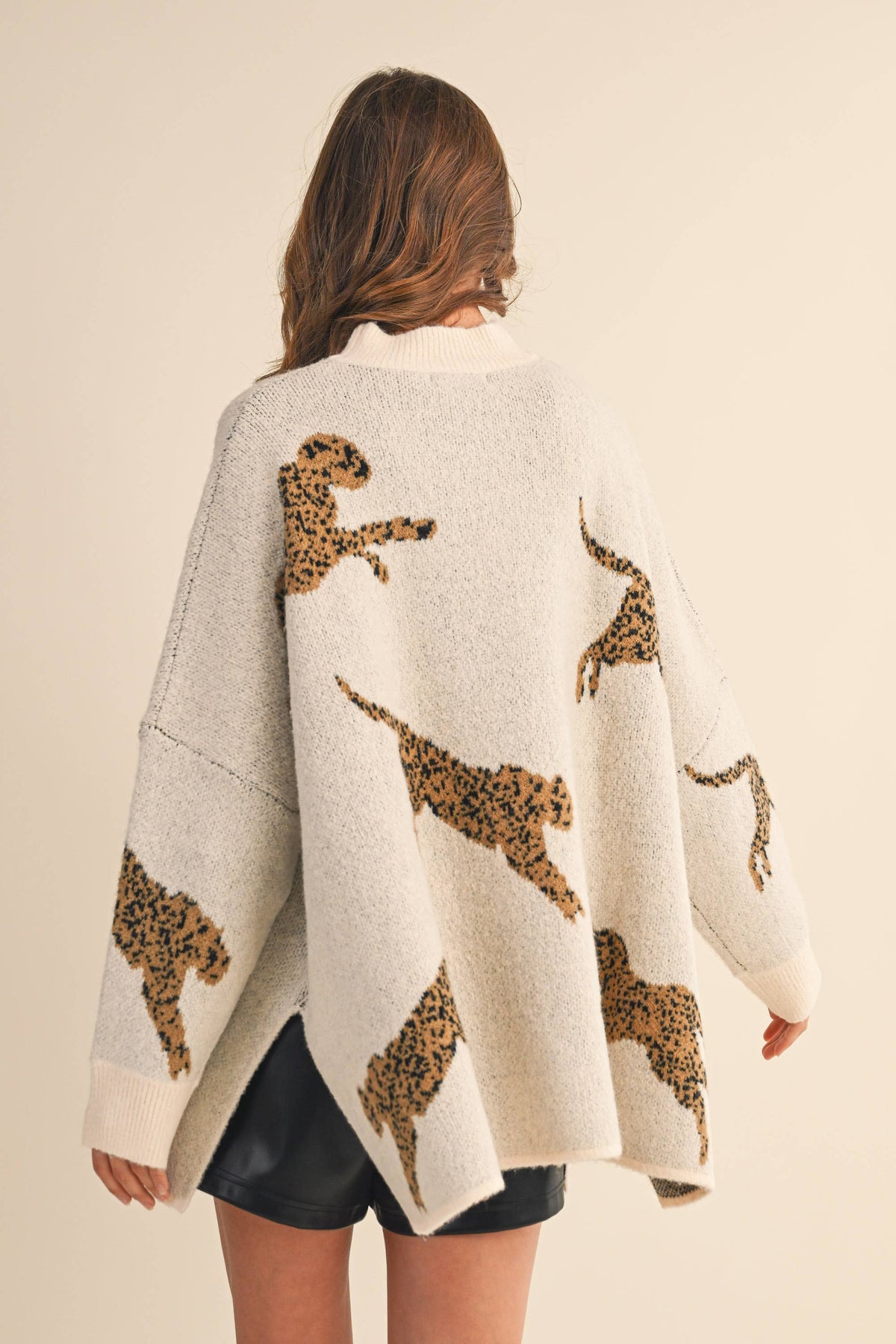 CHEETAH OVERSIZED MOCK NECK
